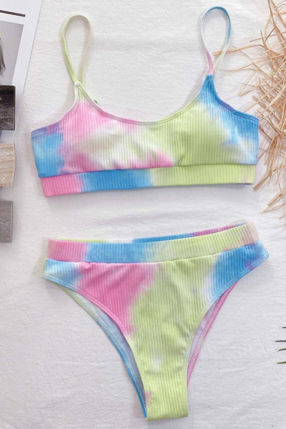 High-Waisted Tie-Dye Bikini Areous