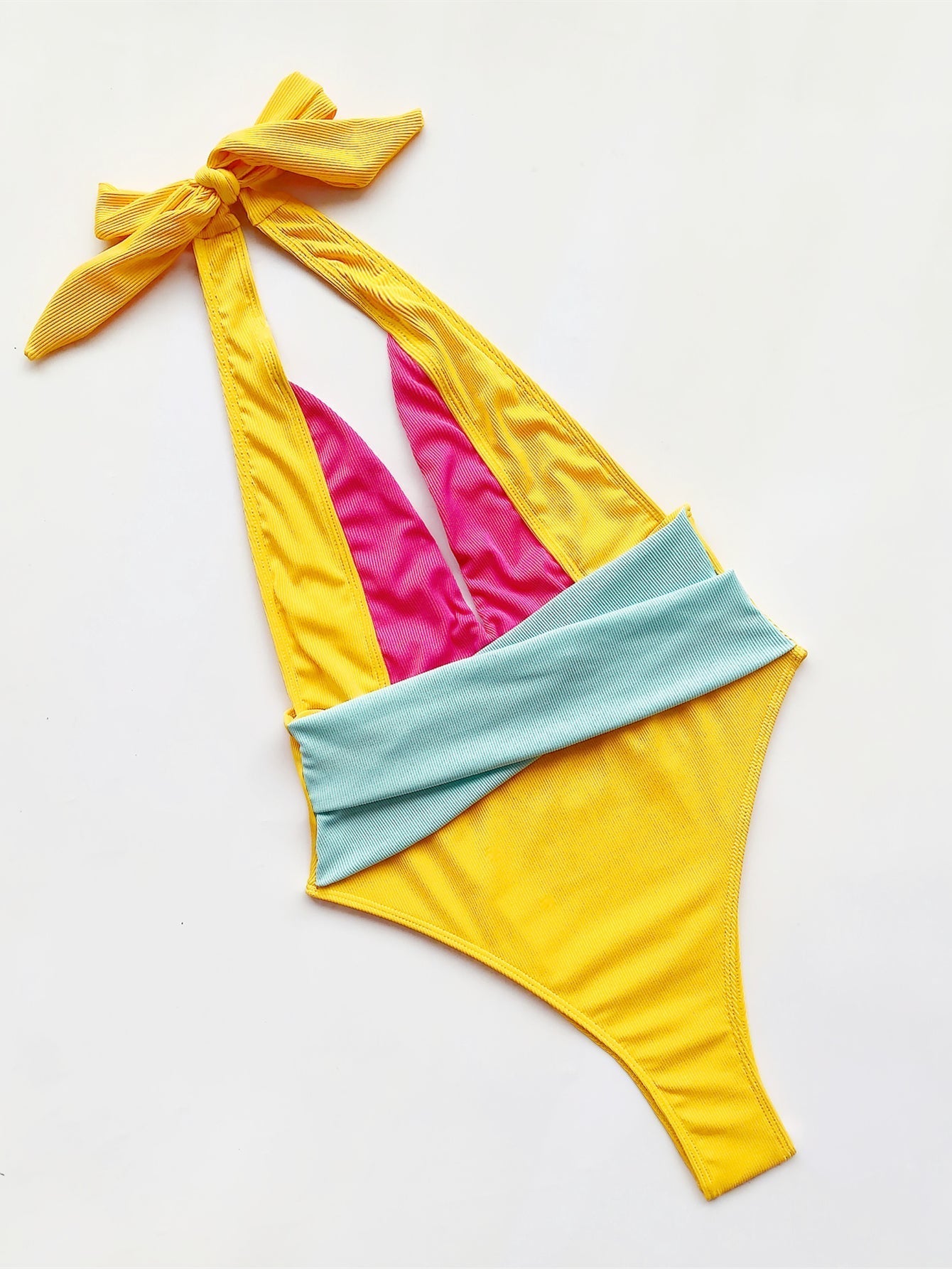 One-Piece Contrast Deep-V Swimwear Areous