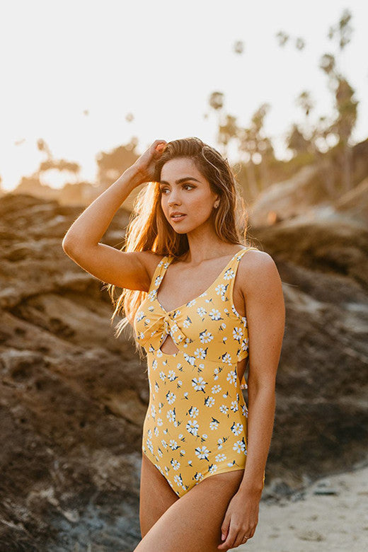 Sweet and Sunny One Piece Areous