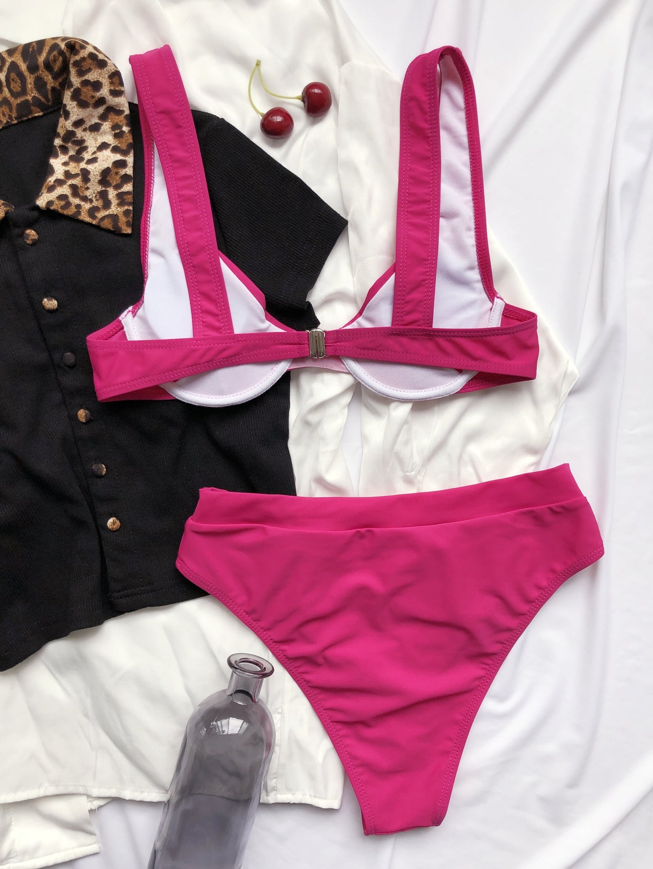 Two Piece Solid Color Simple Swimwear Areous