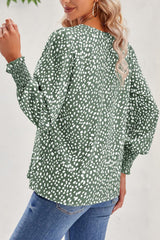 Green Spotted Pattern Shirred Cuffs Bubble Sleeve Blouse